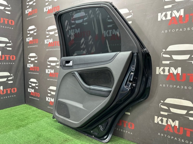 Дверь Ford Focus 2