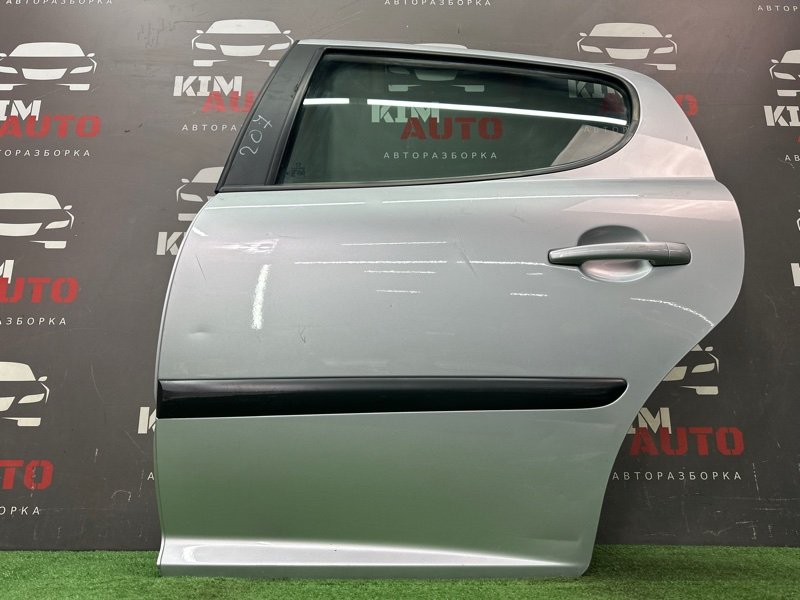 Дверь Peugeot 207