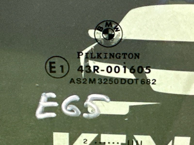 Стекло двери BMW 7-Series E65