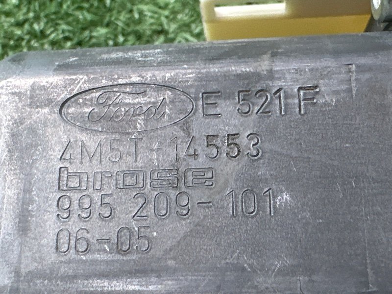 Мотор стеклоподъемника Ford Focus 2