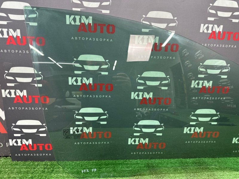 Стекло двери Ford Focus 2