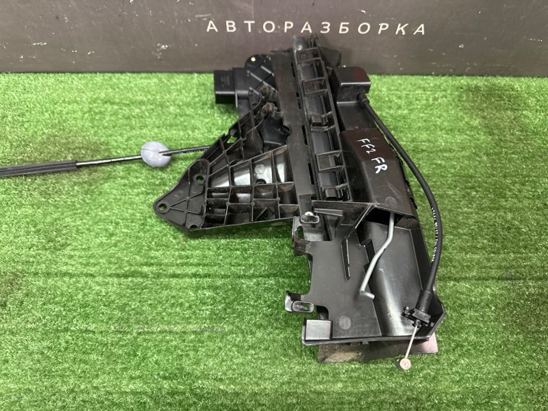 Замок двери Ford Focus 2