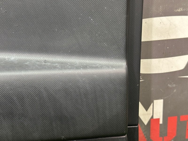 Обшивка двери Kia Ceed