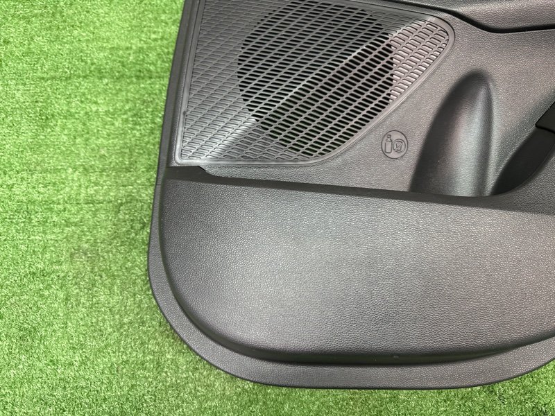 Обшивка двери Hyundai Creta 2018 GS