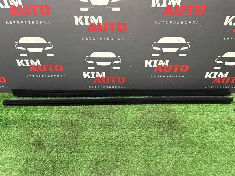 Уплотнитель стекла(бархотка) внутренний Hyundai Creta 2018 GS