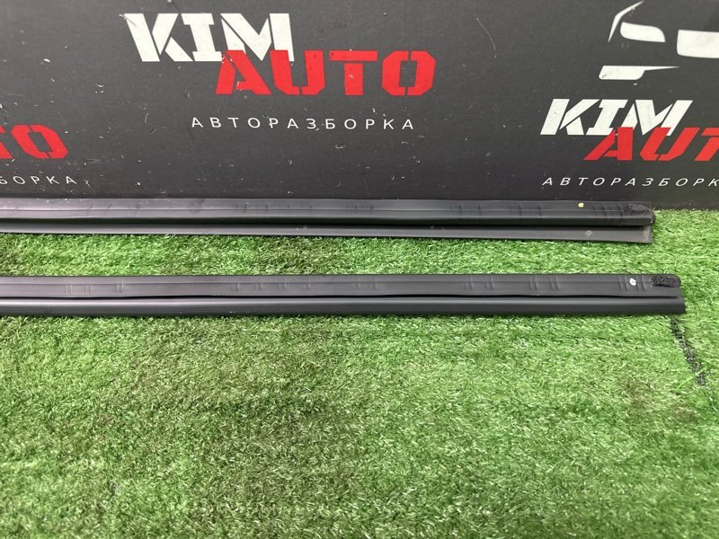 Уплотнитель стекла(бархотка) внутренний Hyundai Creta 2018 GS