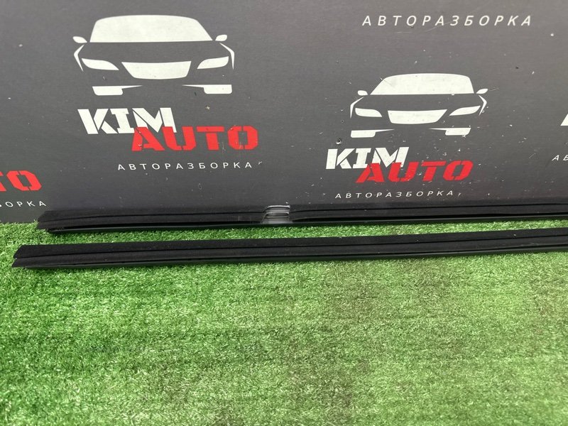 Уплотнитель стекла(бархотка) внутренний Hyundai Creta 2018 GS