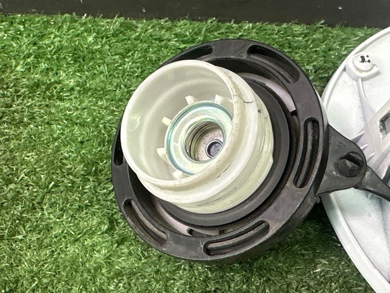 Лючок бензобака с крышкой Hyundai Creta 2018 GS