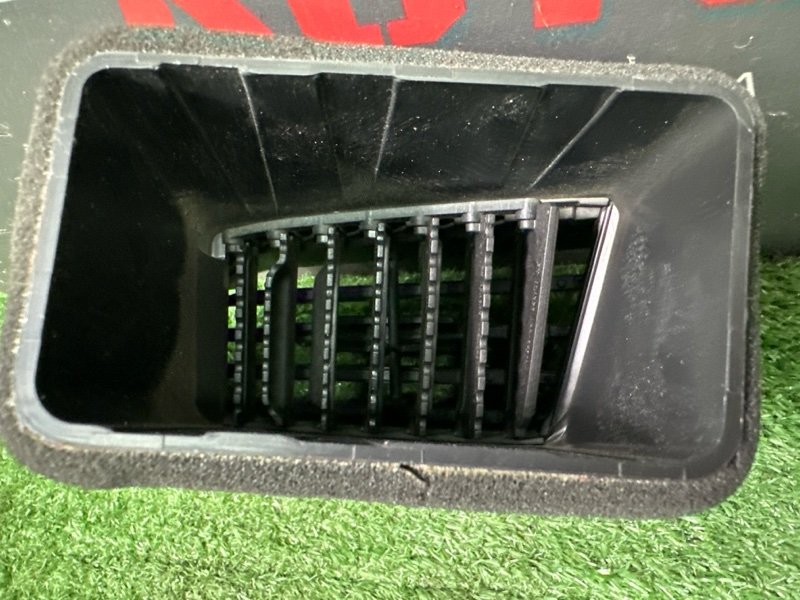 Дефлектор отопителя центральный Hyundai Creta 2018 GS