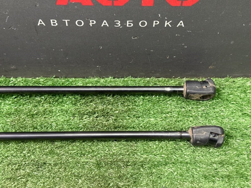 Амортизатор крышки багажника Hyundai Creta 2018 GS