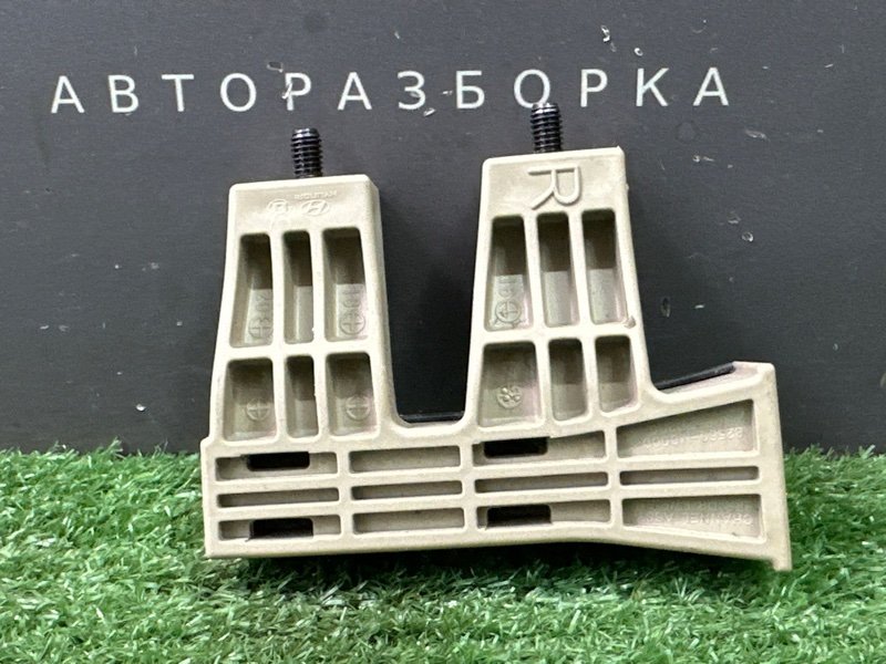 Направляющая стекла двери Hyundai Creta 2018 GS