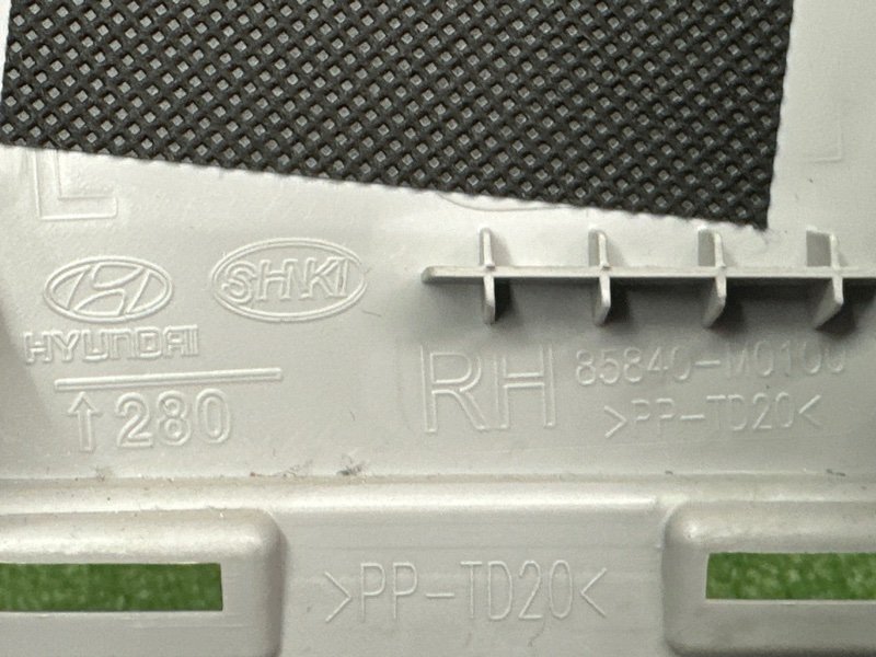 Накладка центральной стойки верхняя Hyundai Creta 2018 GS