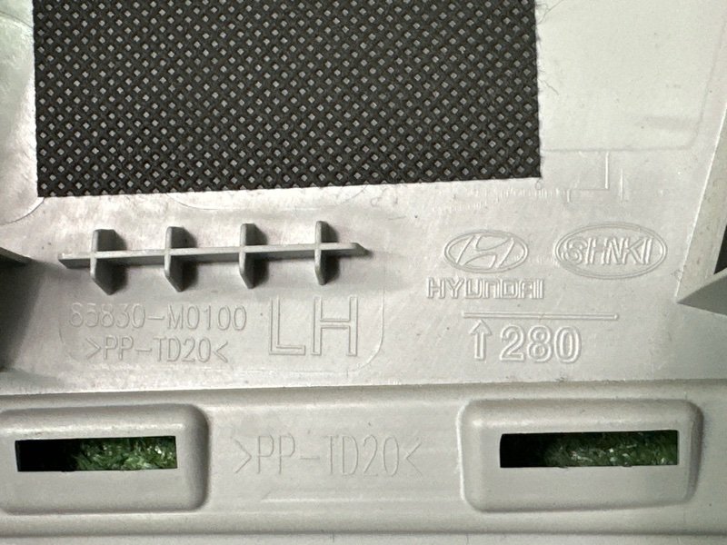 Накладка центральной стойки верхняя Hyundai Creta 2018 GS