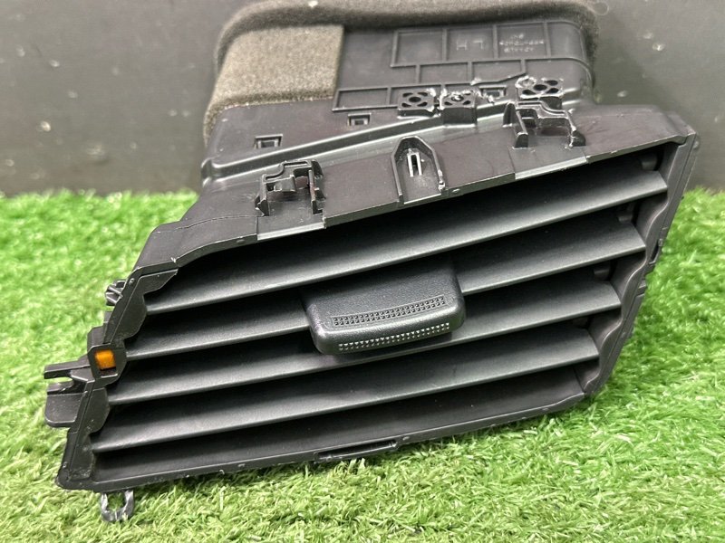 Дефлектор отопителя центральный Hyundai Creta 2018 GS