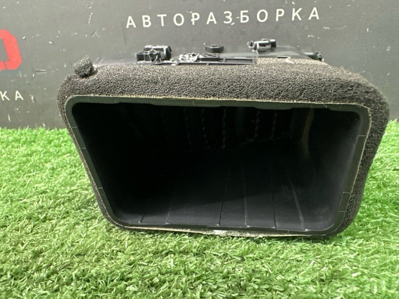 Дефлектор отопителя центральный Hyundai Creta 2018 GS