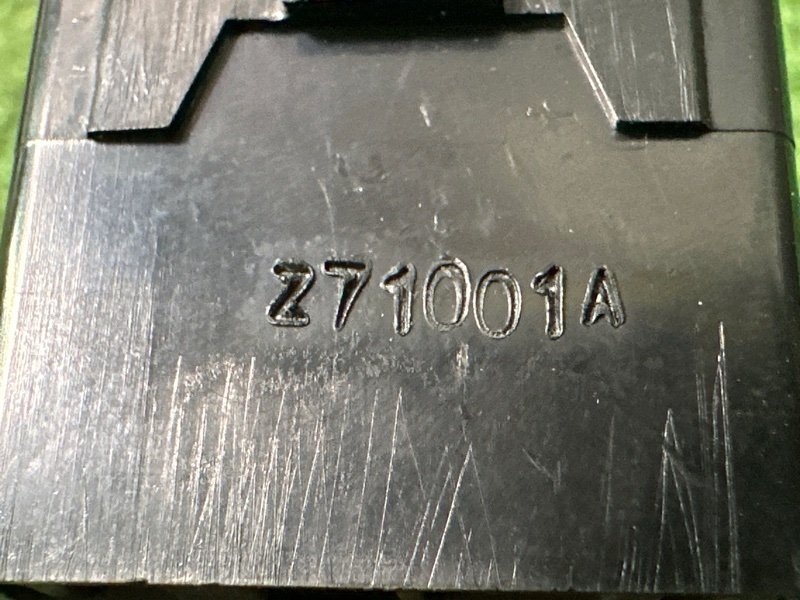 Кнопка стеклоподъемника Hyundai Creta 2018 GS