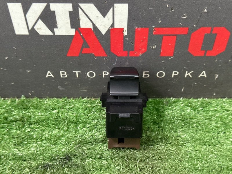 Кнопка стеклоподъемника Hyundai Creta 2018 GS