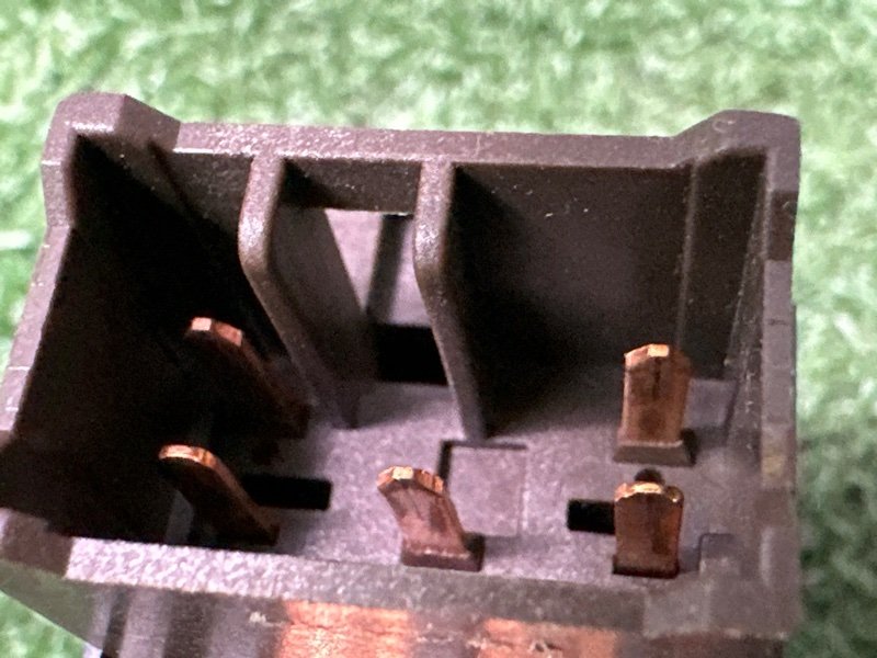 Кнопка стеклоподъемника Hyundai Creta 2018 GS