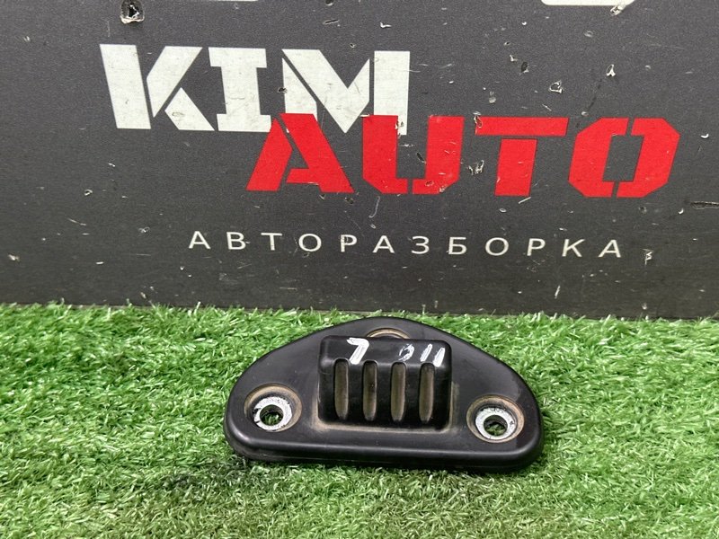 Отбойник крышки багажника Hyundai Creta 2018 GS