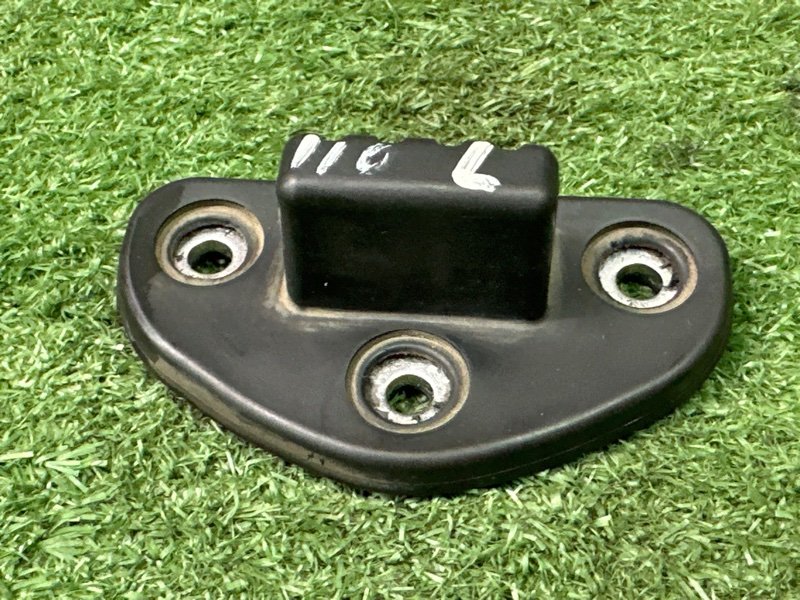 Отбойник крышки багажника Hyundai Creta 2018 GS