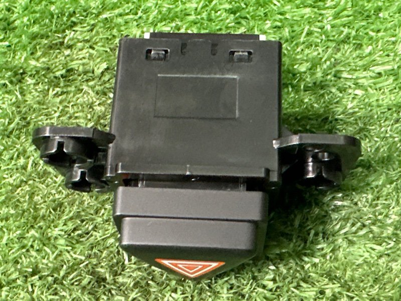 Кнопка аварийной сигнализации (аварийка) Hyundai Creta 2018 GS