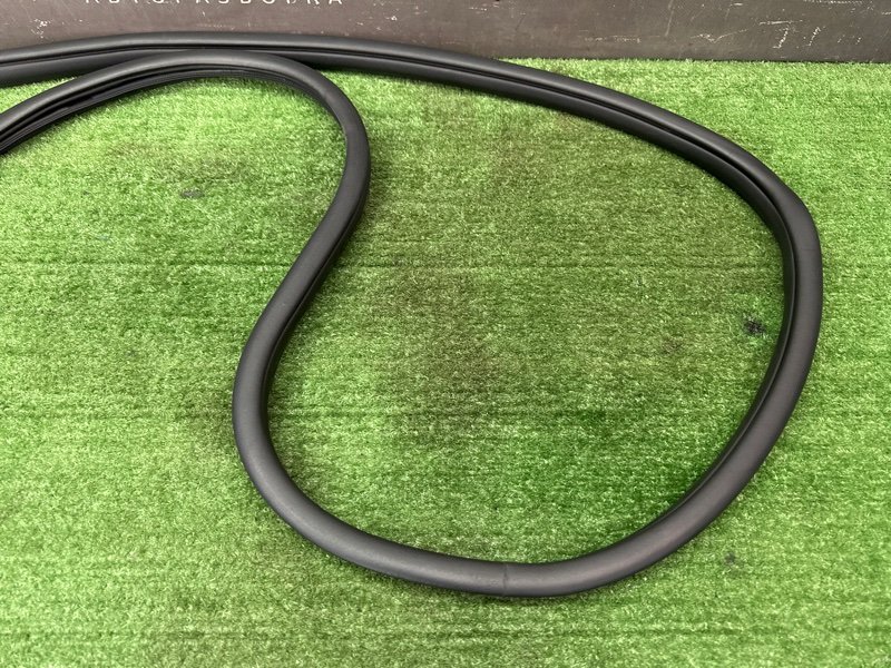 Уплотнитель проема двери Hyundai Creta 2018 GS