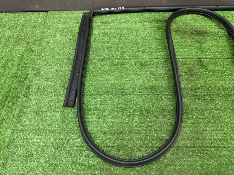 Уплотнитель двери Hyundai Creta 2018 GS