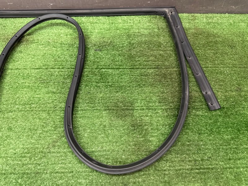 Уплотнитель двери Hyundai Creta 2018 GS