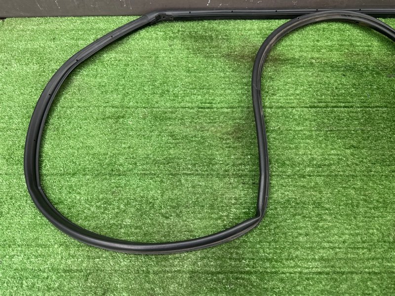 Уплотнитель двери Hyundai Creta 2018 GS