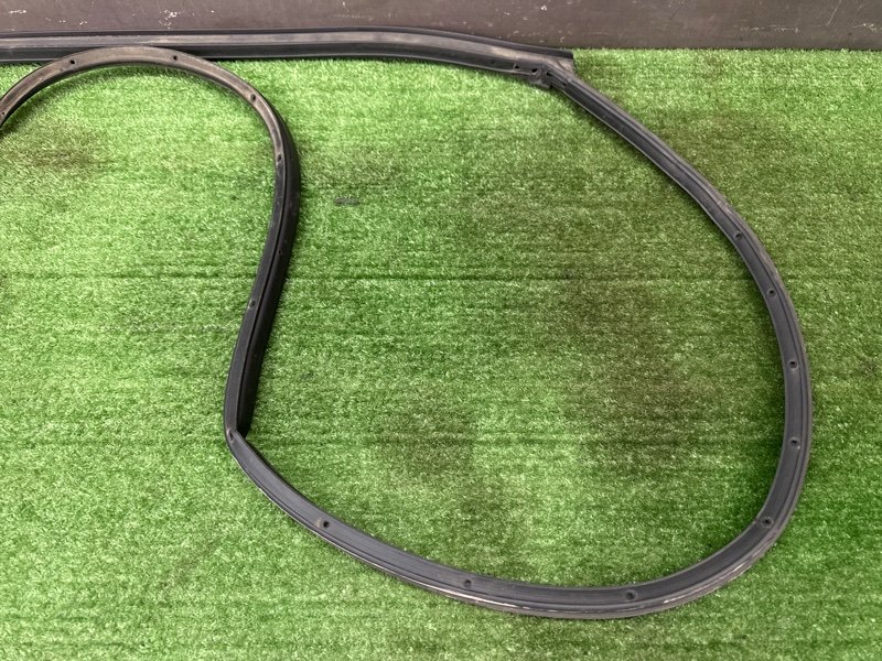 Уплотнитель двери Hyundai Creta 2018 GS