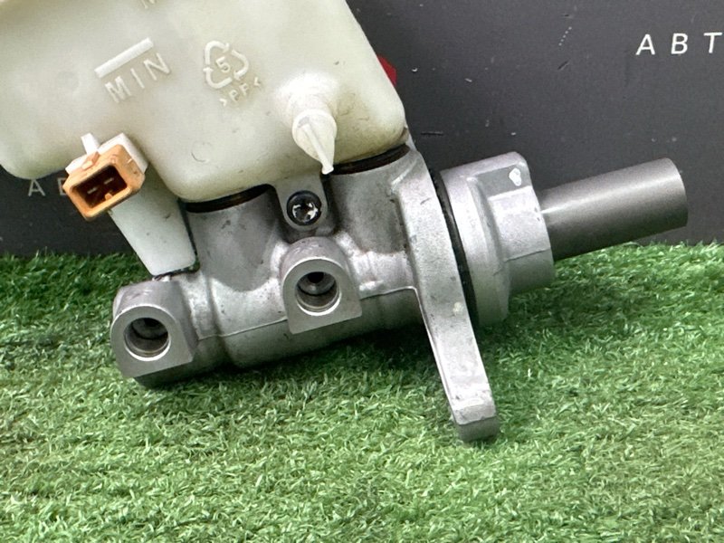 Главный тормозной цилиндр с бочком Hyundai Creta 2018 GS