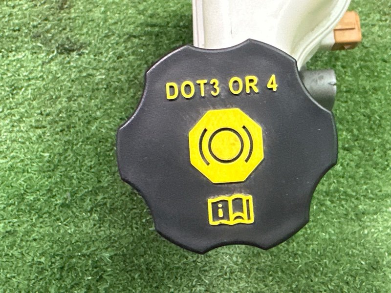 Главный тормозной цилиндр с бочком Hyundai Creta 2018 GS