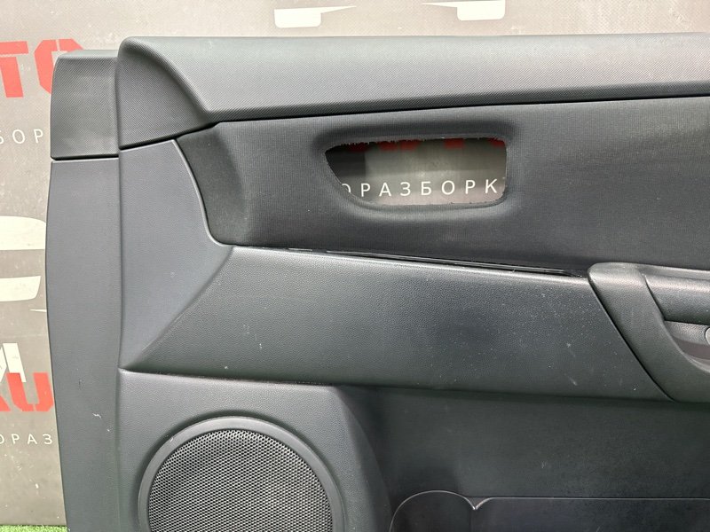 Обшивка двери Mazda 3 BK