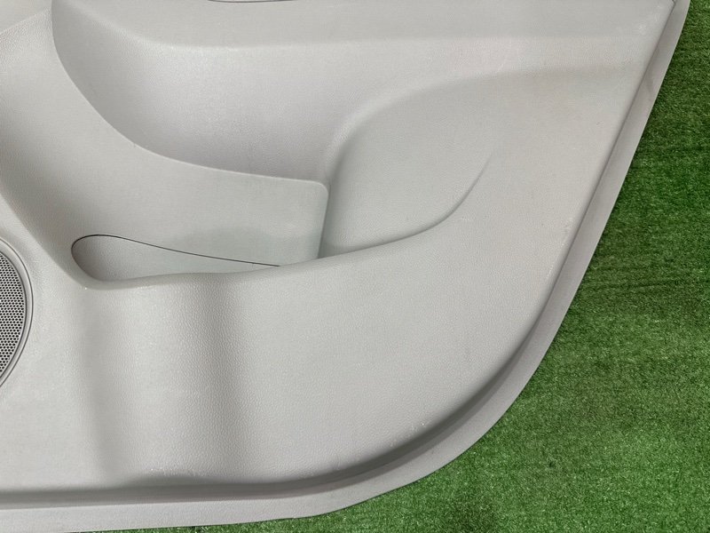 Обшивка двери Chevrolet Orlando