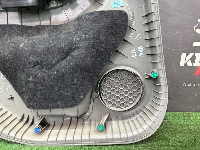 Обшивка двери Chevrolet Orlando