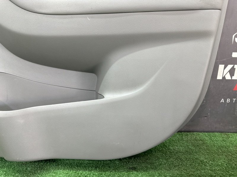 Обшивка двери Chevrolet Orlando