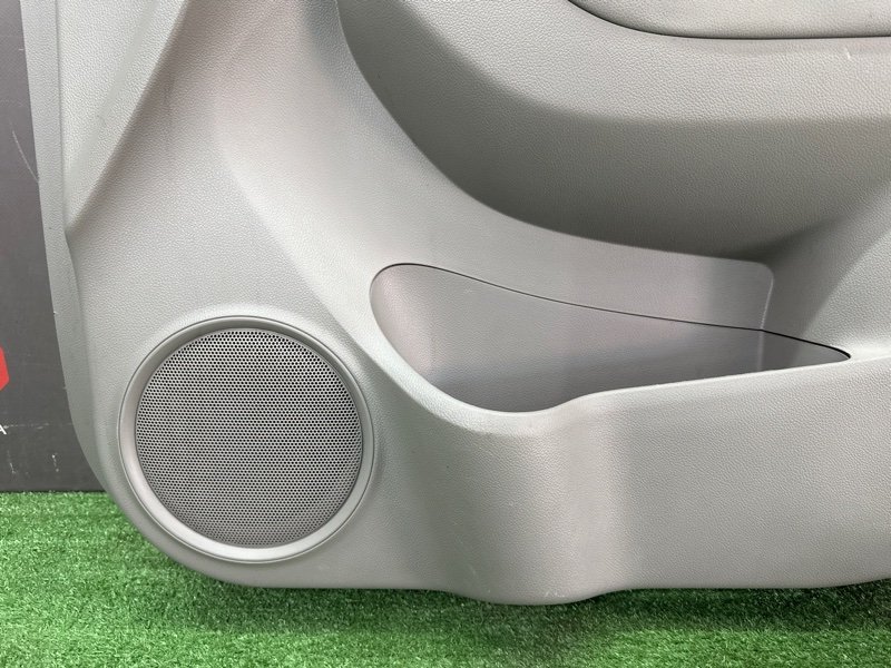 Обшивка двери Chevrolet Orlando