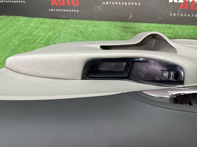 Обшивка двери Chevrolet Orlando