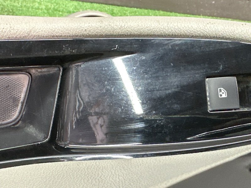 Обшивка двери Chevrolet Orlando