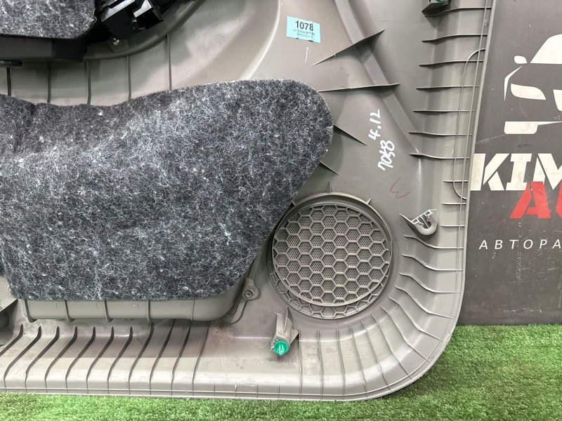 Обшивка двери Chevrolet Orlando