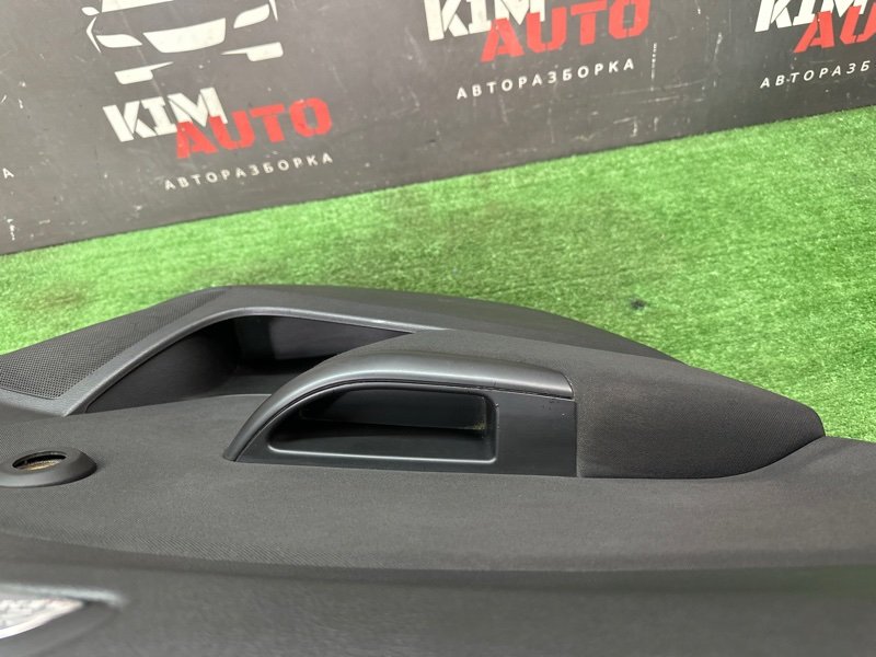 Обшивка двери Opel Astra 2012 J