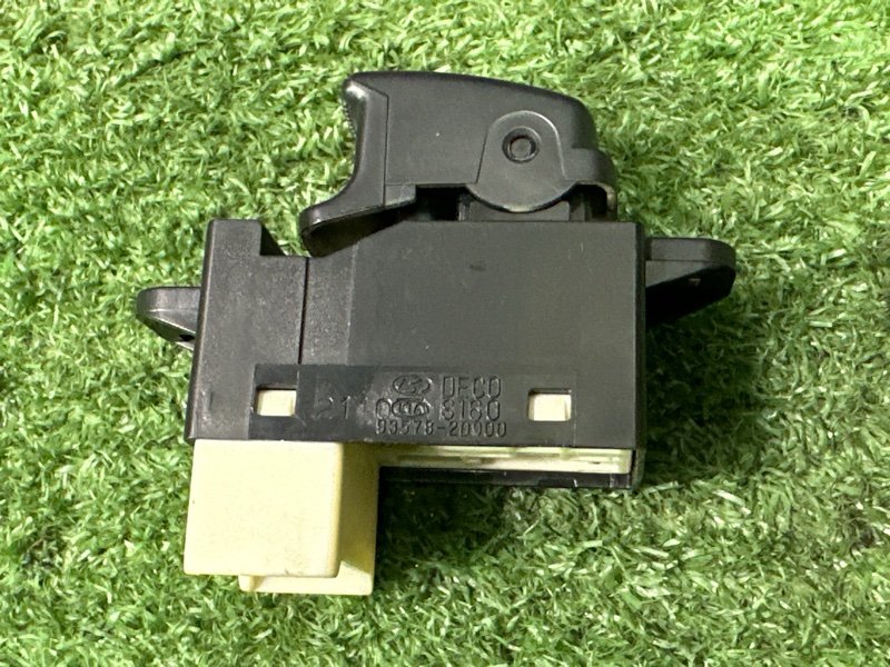 Кнопка стеклоподъемника Hyundai Sonata EF