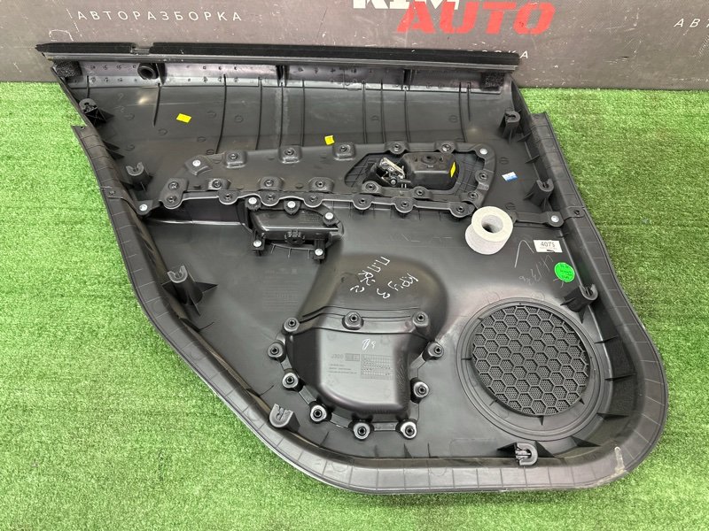 Обшивка двери Chevrolet Cruze J300