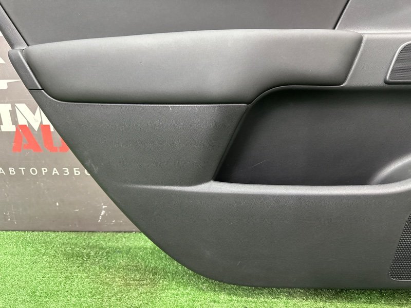 Обшивка двери Citroen C 4