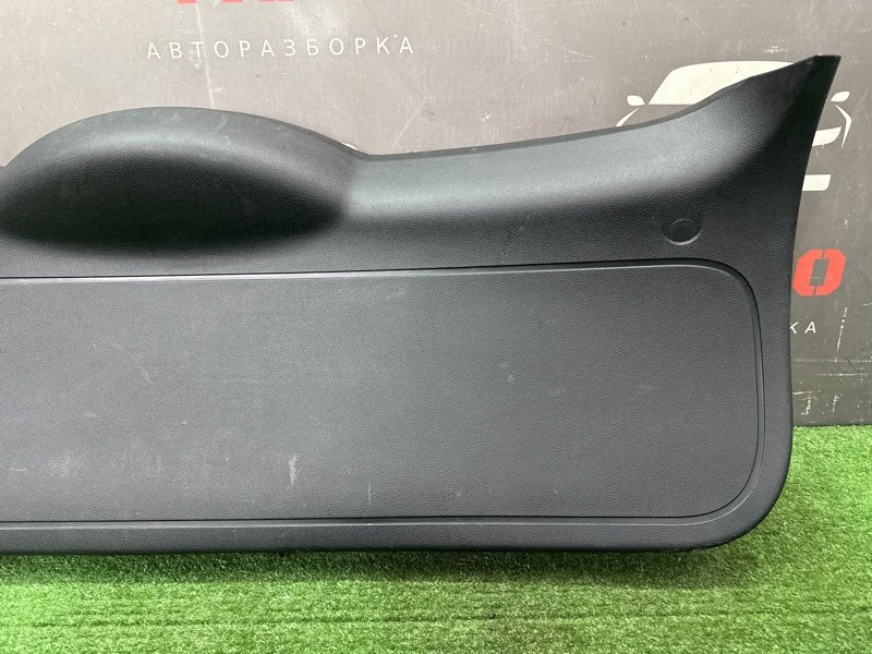 Обшивка крышки багажника Ford Focus 2 HB