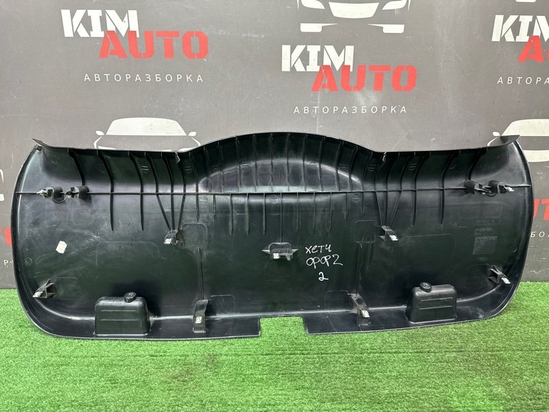 Обшивка крышки багажника Ford Focus 2 HB