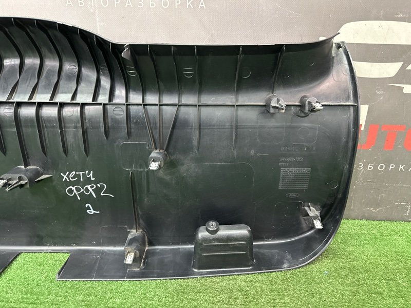 Обшивка крышки багажника Ford Focus 2 HB