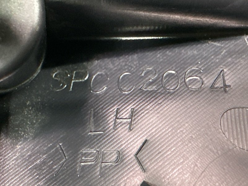 Твиттер зеркала Mitsubishi Outlander XL