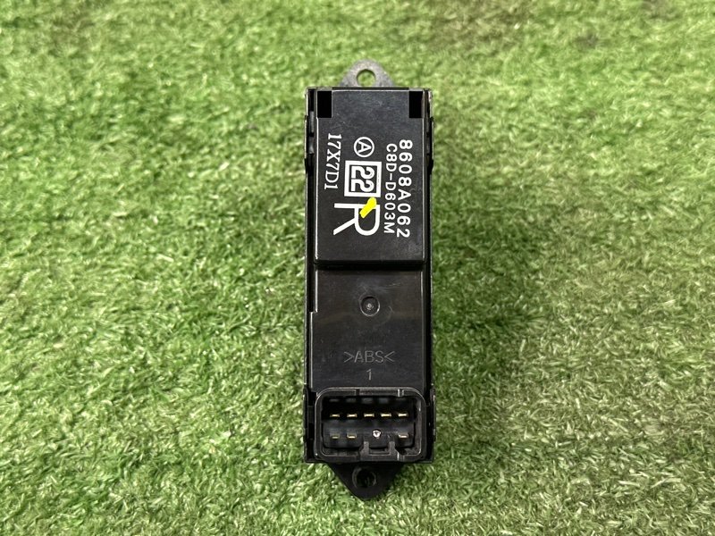 Кнопка стеклоподъемника Mitsubishi Outlander XL