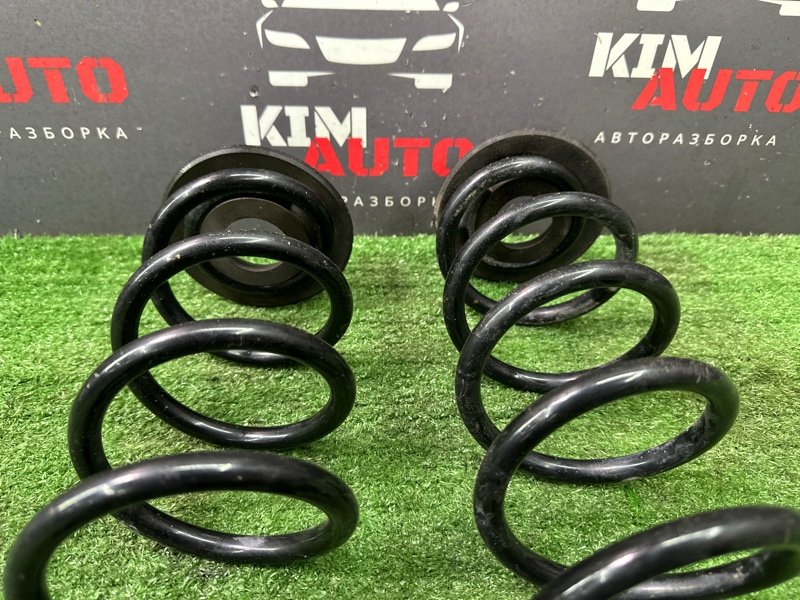 Пружина подвески Skoda Octavia 2016